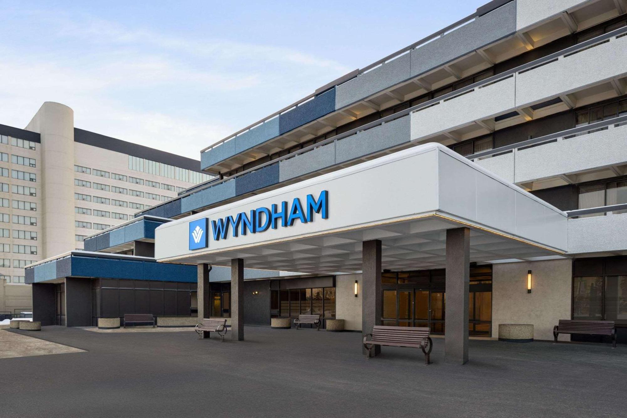 Wyndham Edmonton Hotel And Conference Centre Exterior foto
